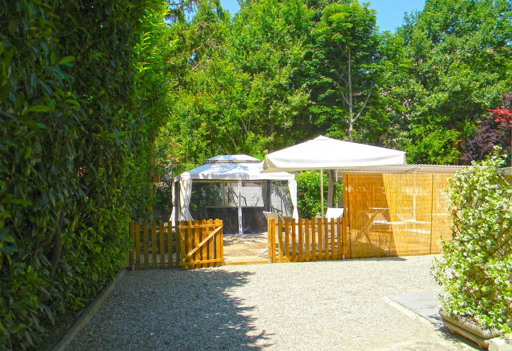 Hotel Villa Serena Castrocaro Terme Exterior photo